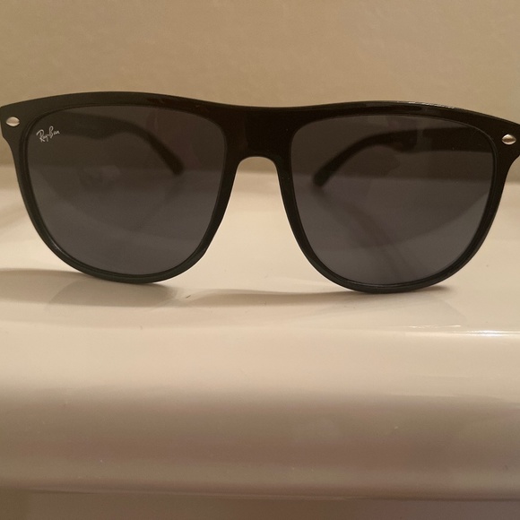 Ray-Ban Boyfriend Sunglasses - Picture 1 of 3